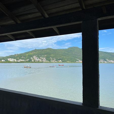 Hostel Baia Sul Apenas Para Mulheres Флоріанополіс Екстер'єр фото